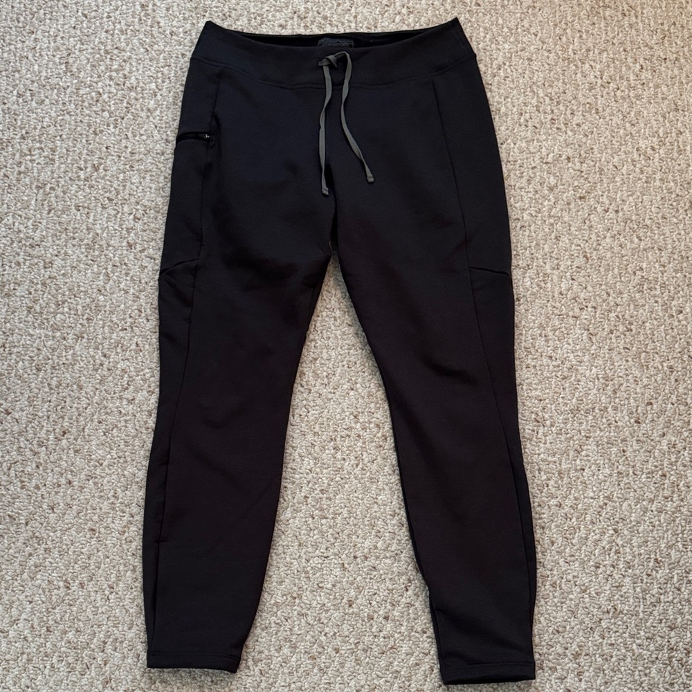 NWT Patagonia R1 Fleece Joggers - M